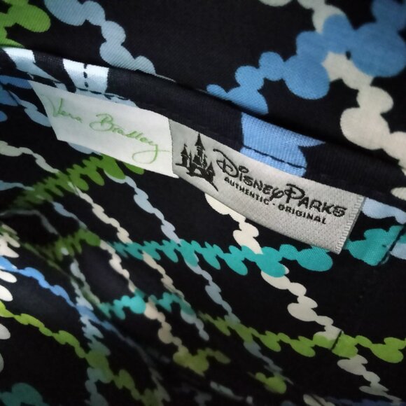 Vera Bradley Hipster "where's Mickey " Purse like new, no tags - Picture 6 of 7